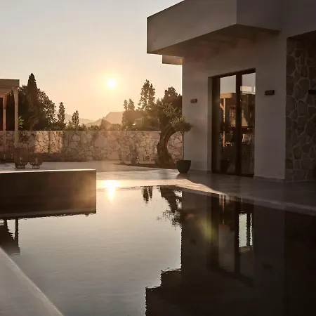 Βίλα Onore Villa, With Heated Pool & Signature Design, By Thinkvilla