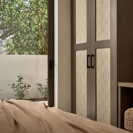 Onore Villa, With Heated Pool & Signature Design, By Thinkvilla Villa Gaitani