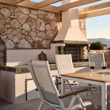 Onore Villa, With Heated Pool & Signature Design, By Thinkvilla * Gaitani