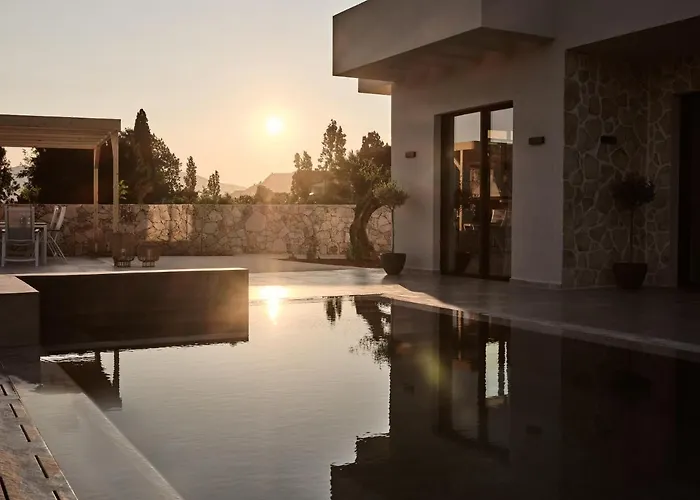 וילה Onore Villa, With Heated Pool & Signature Design, By Thinkvilla