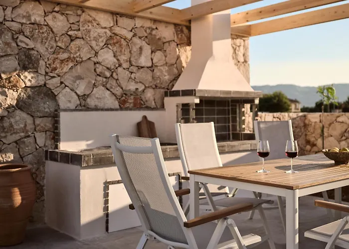 Onore Villa, With Heated Pool & Signature Design, By Thinkvilla * Gaitani